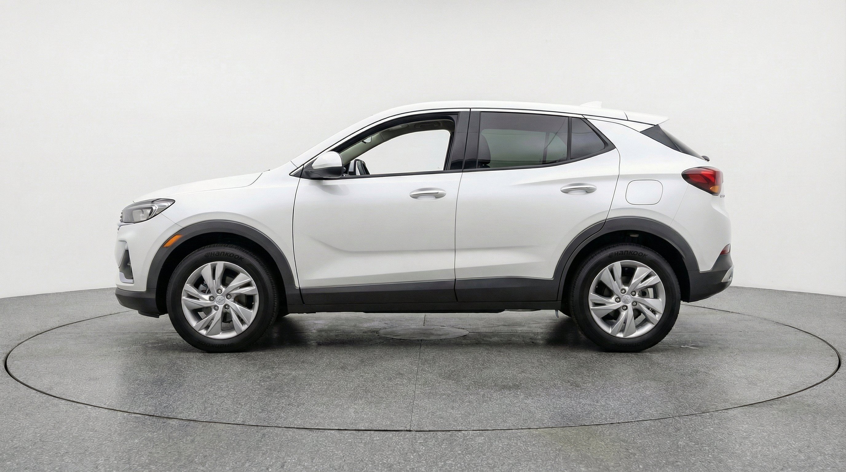 Used 2025 Buick Encore GX Preferred FWD image 5