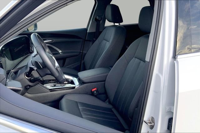 Certified 2025 Audi Q5 Premium w/ Convenience Package AWD/4WD image 17
