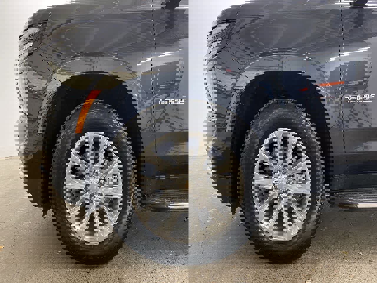 Used 2025 Chevrolet Tahoe Premier image 11