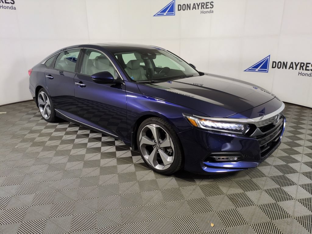 Used 2018 Honda Accord Touring image 7