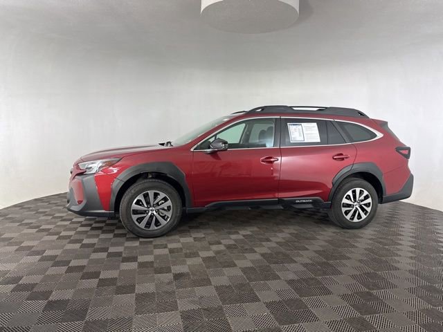 Used 2025 Subaru Outback Premium w/ Popular Package #1A image 4