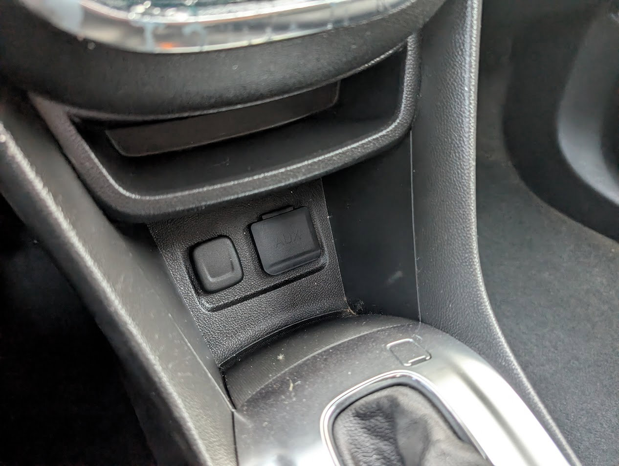 Used 2016 Buick Encore Sport Touring image 25