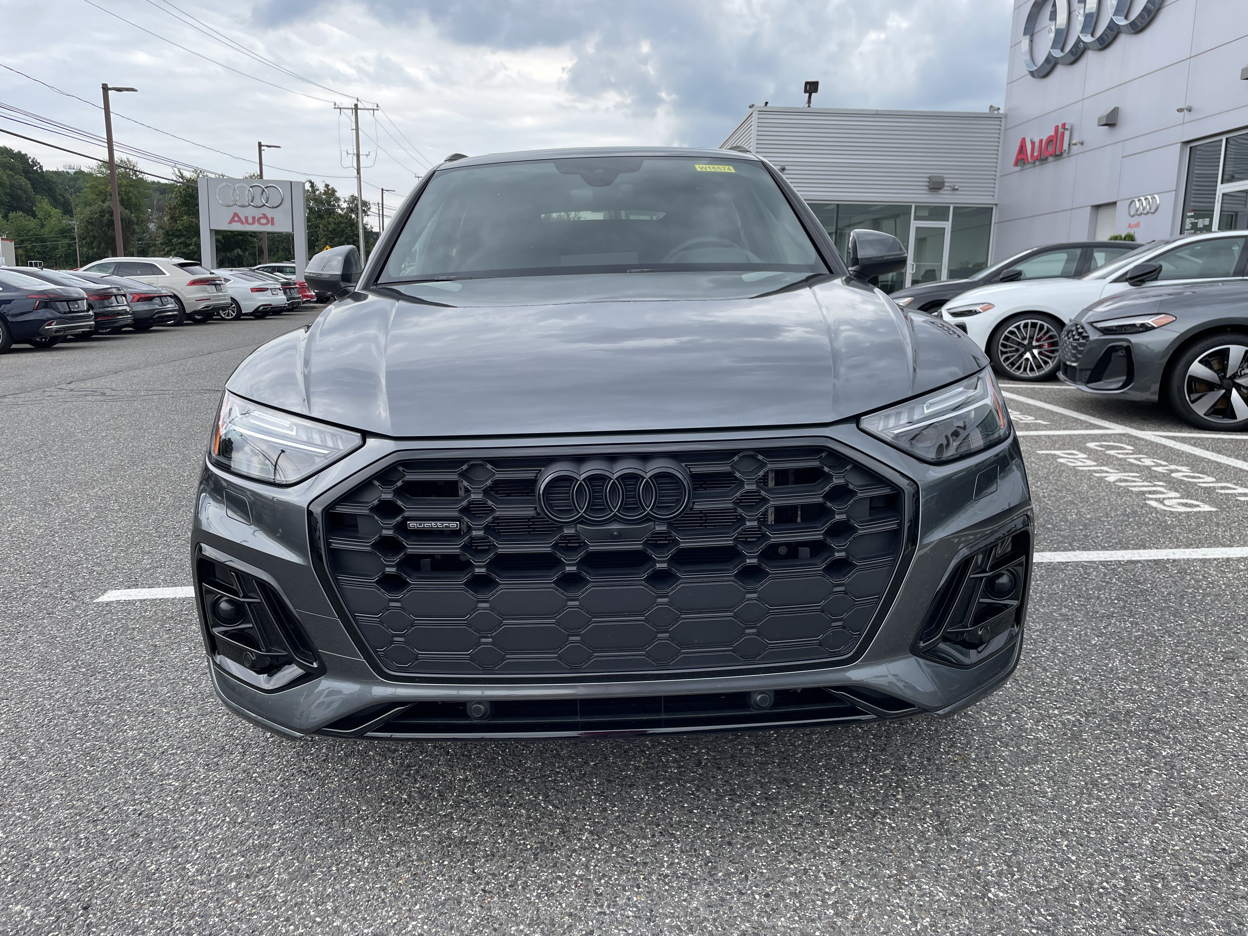 Certified 2024 Audi Q5 e Prestige w/ Prestige Package AWD/4WD image 2