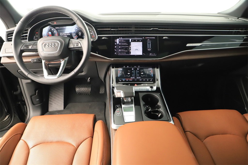 Used 2025 Audi Q8 Prestige w/ Prestige Package image 18