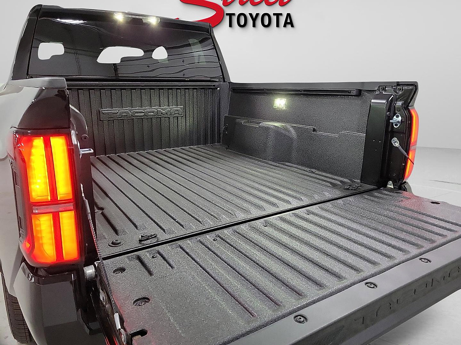 New 2026 Toyota Tacoma SR5 AWD/4WD image 7