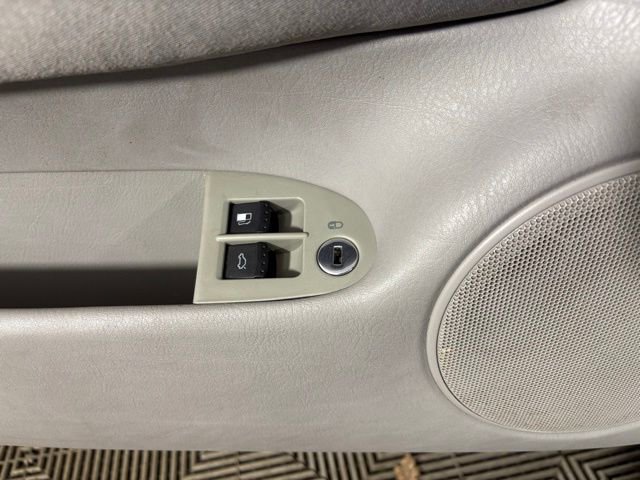 Used 2004 Volkswagen Jetta GL FWD image 16