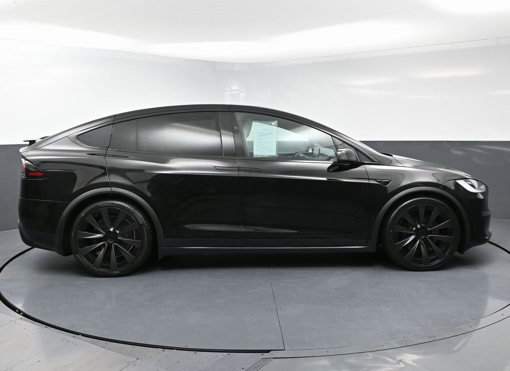 Used 2022 Tesla Model X Plaid image 6