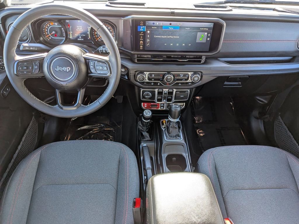 Used 2025 Jeep Wrangler Unlimited Rubicon image 22