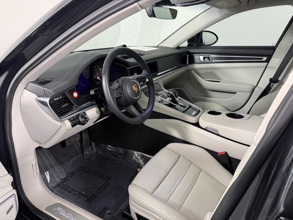 Certified 2022 Porsche Panamera 4 Platinum Edition image 4