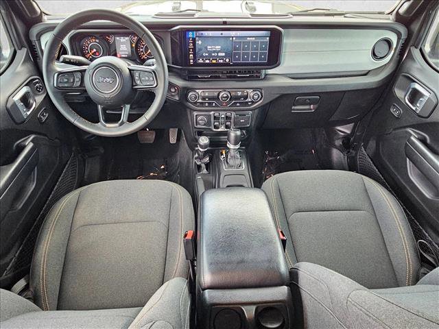 Used 2024 Jeep Gladiator Sport image 17