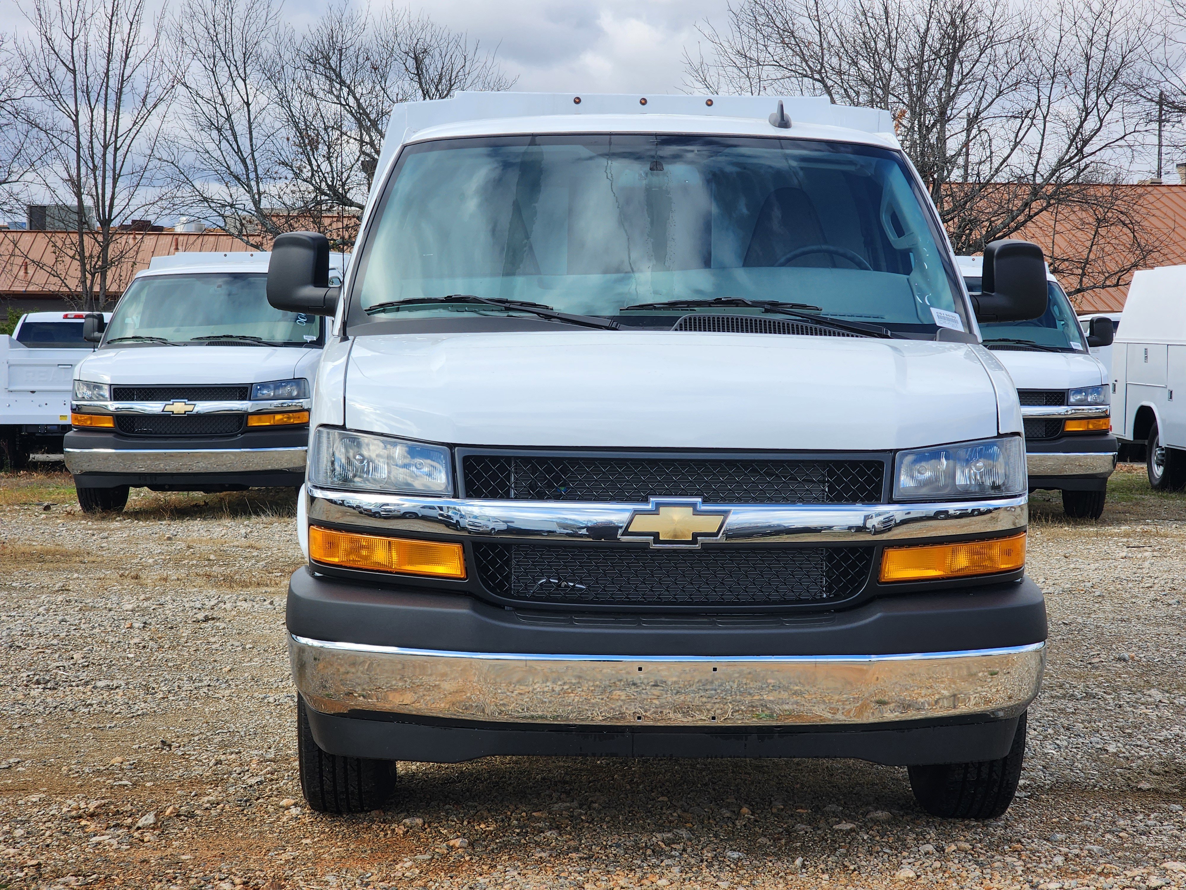 New 2025 Chevrolet Express 3500 w/ Power Convenience Package RWD image 5