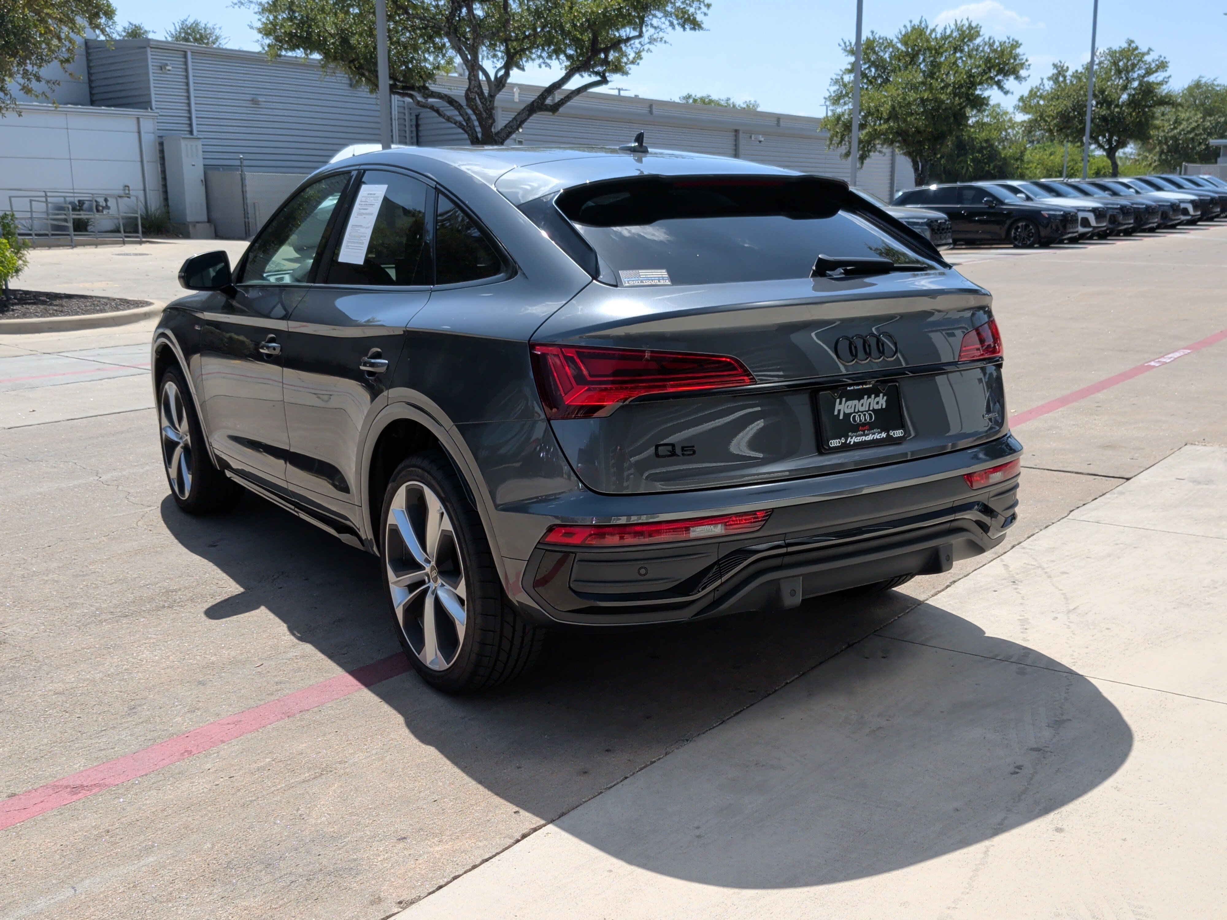 Used 2023 Audi Q5 2.0T Premium Plus w/ Premium Plus Package AWD/4WD image 8