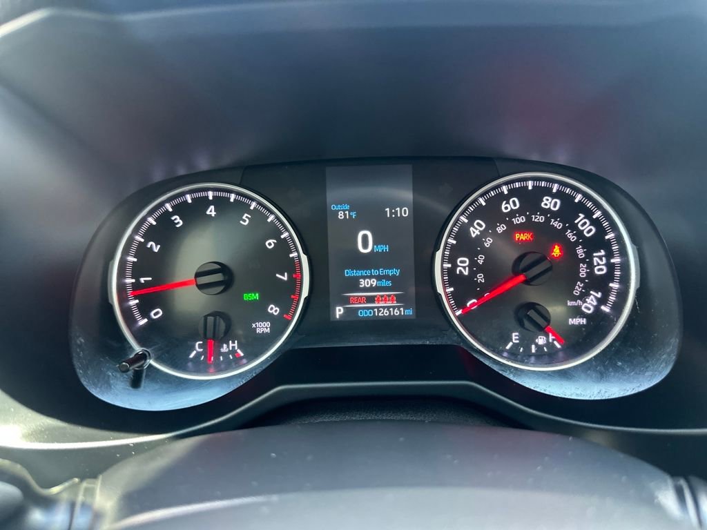 Used 2022 Toyota RAV4 XLE Premium image 16