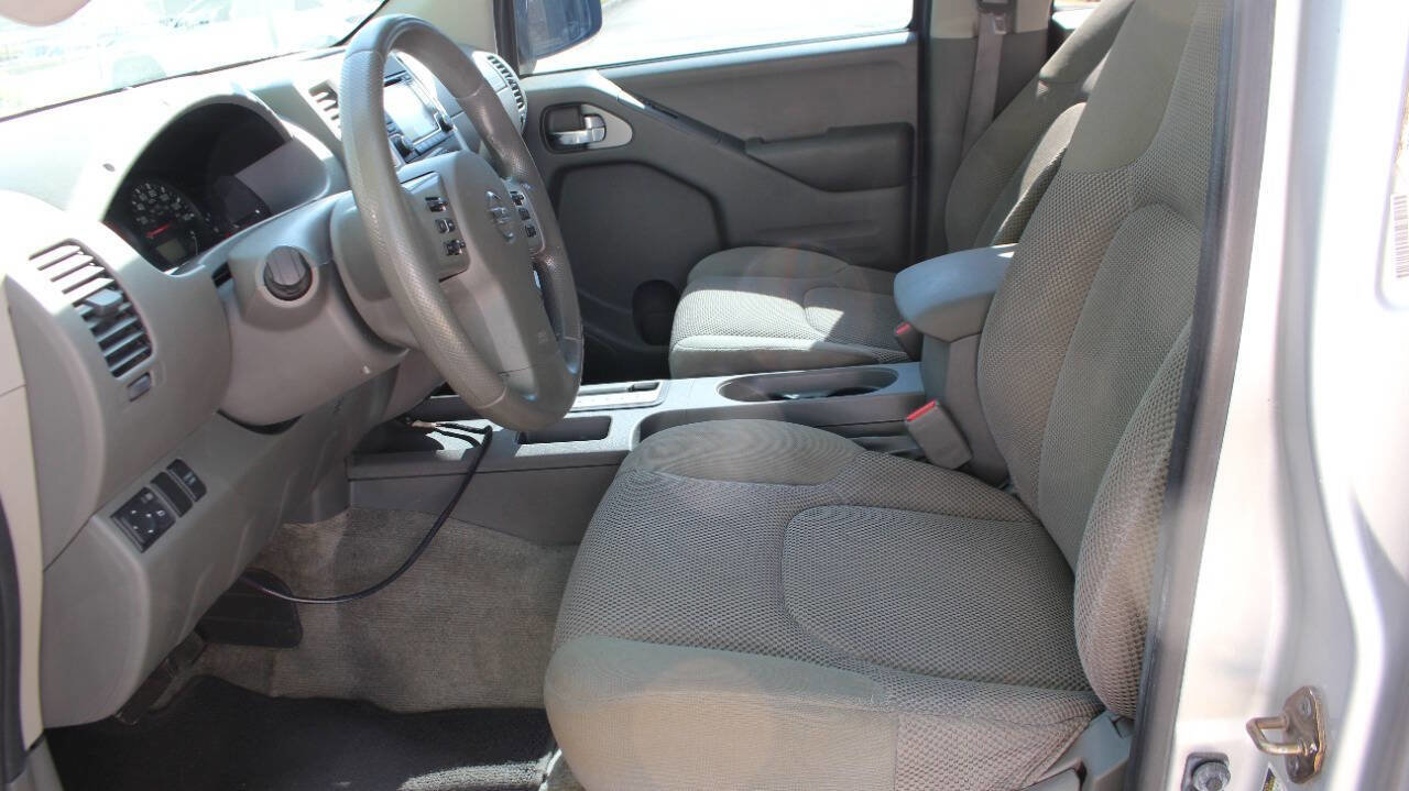 Used 2015 Nissan Frontier SV w/ SV Value Truck Package image 26