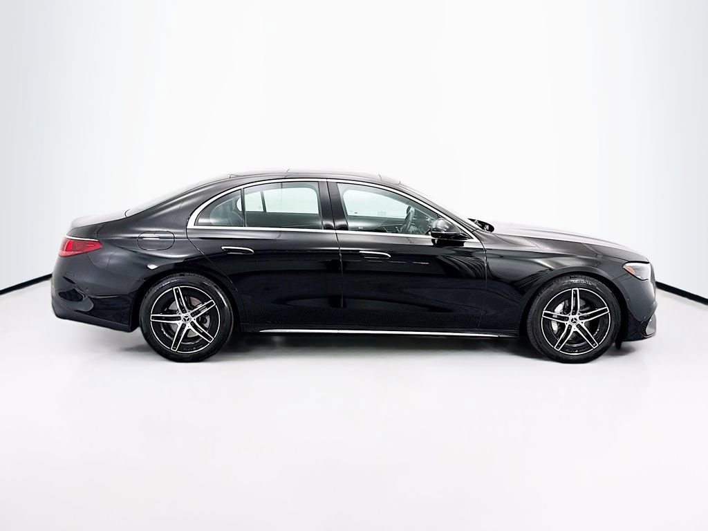 Used 2025 Mercedes-Benz E 350 Sedan image 4