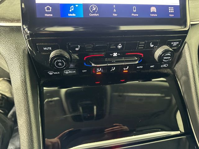 Certified 2023 Jeep Grand Cherokee Limited image 32