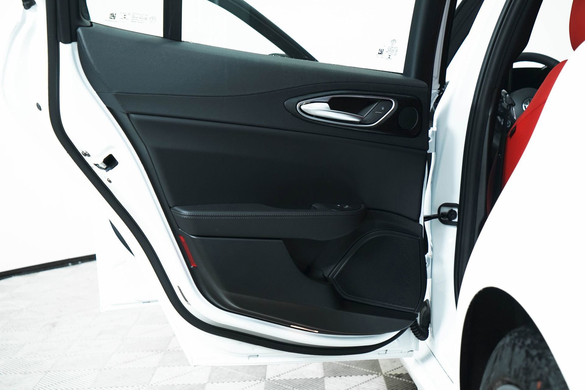 New 2024 Alfa Romeo Giulia Sprint image 18