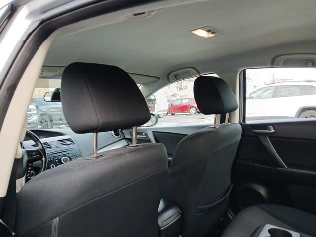 Used 2013 MAZDA MAZDA3 i Touring image 19