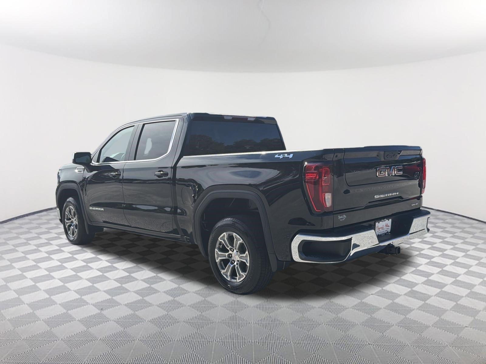 Used 2022 GMC Sierra 1500 SLE AWD/4WD image 8