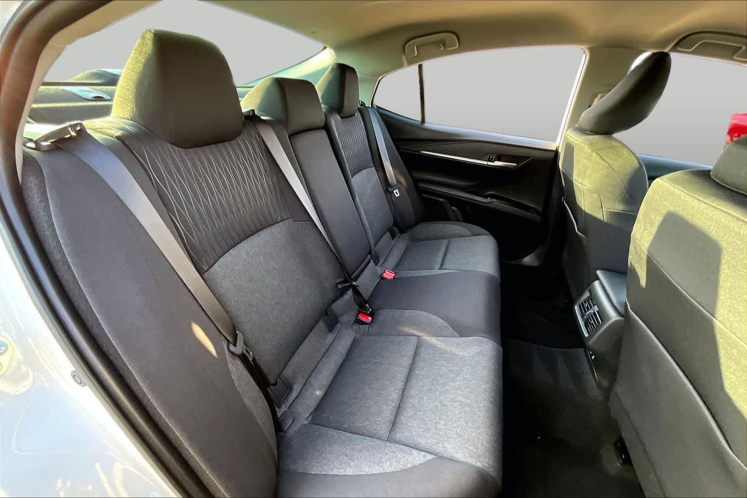Used 2026 Toyota Camry LE w/ Convenience Package FWD image 19