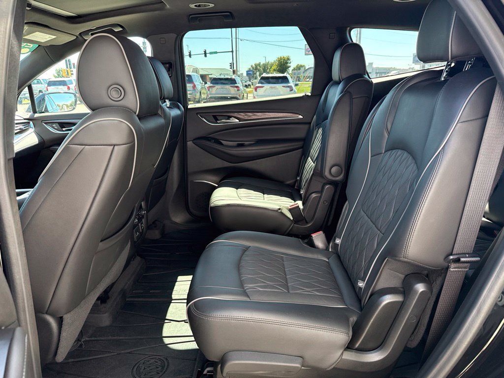Certified 2023 Buick Enclave Avenir w/ Trailering Package, 5000 lbs. FWD image 17