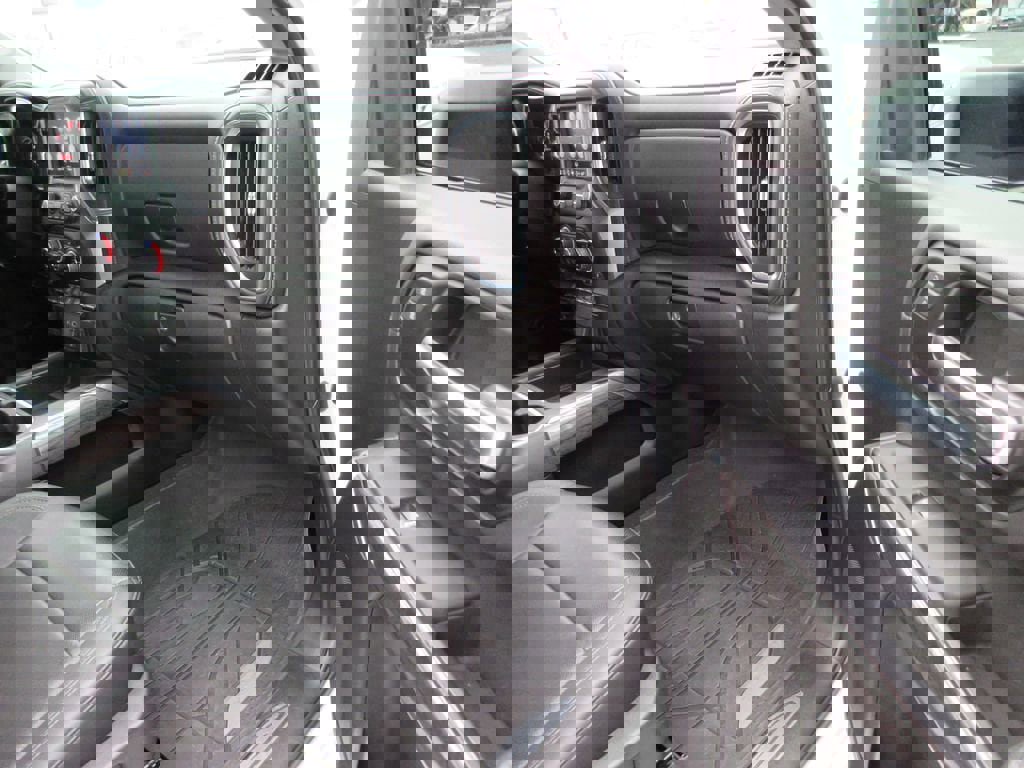 Certified 2022 Chevrolet Silverado 3500 LTZ w/ LTZ Convenience Package image 22