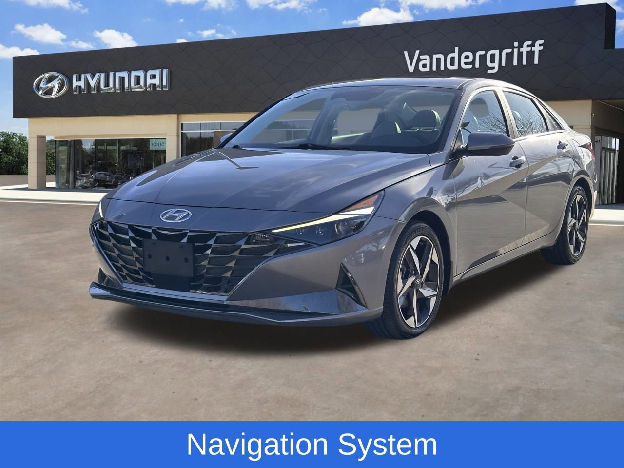 Used 2023 Hyundai Elantra Limited image 2
