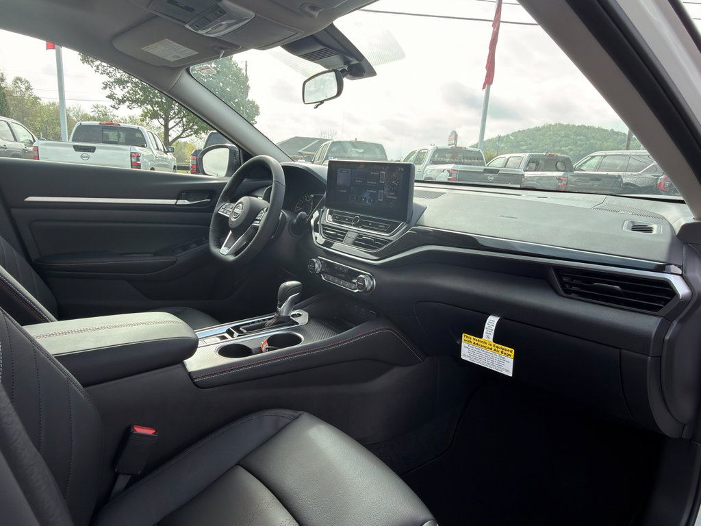 New 2026 Nissan Altima 2.5 SR FWD image 15