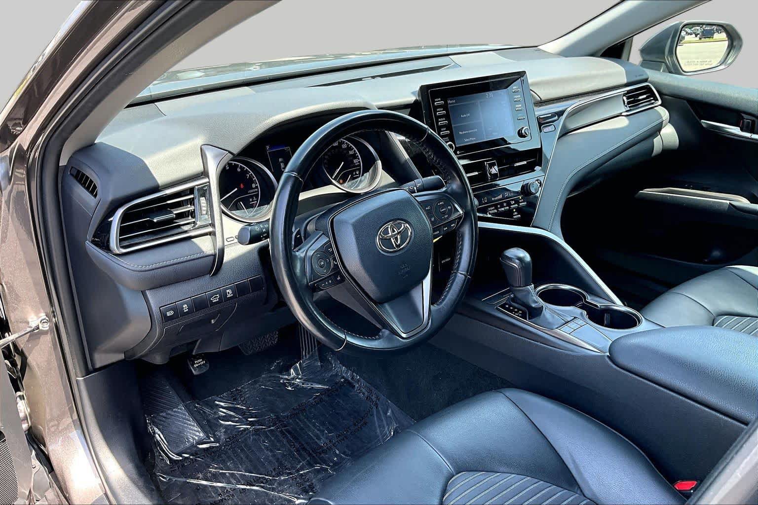 Used 2023 Toyota Camry SE FWD image 17