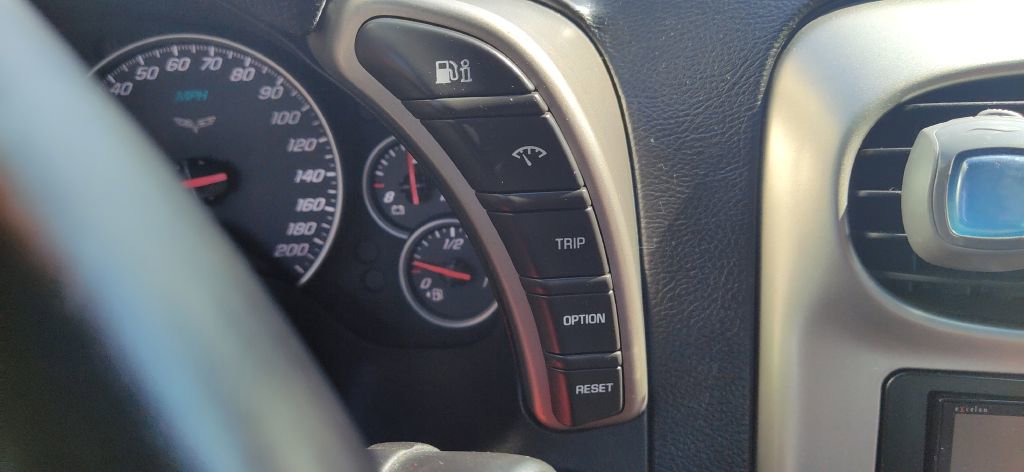 Used 2005 Chevrolet Corvette Coupe w/ Preferred Equipment Group image 41