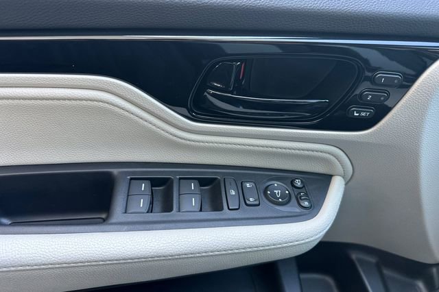 Certified 2025 Honda Odyssey Elite image 10