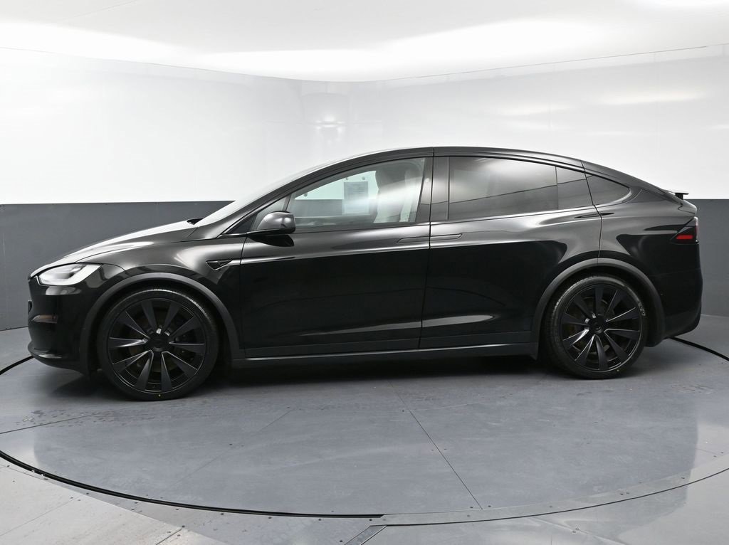 Used 2022 Tesla Model X Plaid image 4