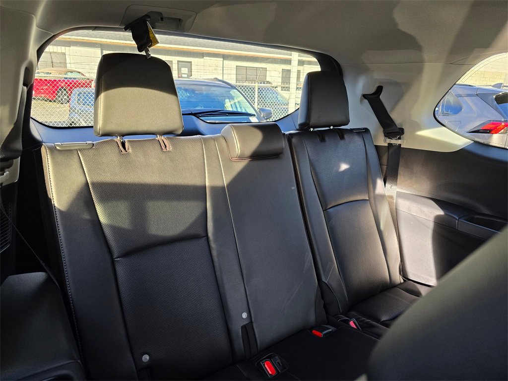 Certified 2025 Toyota Grand Highlander FWD image 15