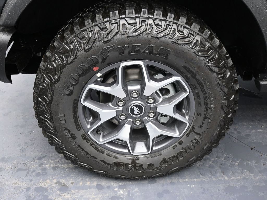 New 2025 Ford Bronco Badlands image 12