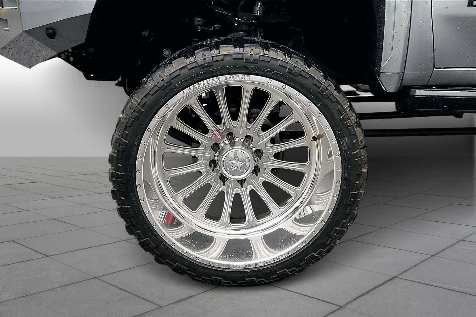 Used 2024 GMC Sierra 2500 Denali Ultimate w/ Max Trailering Package image 11