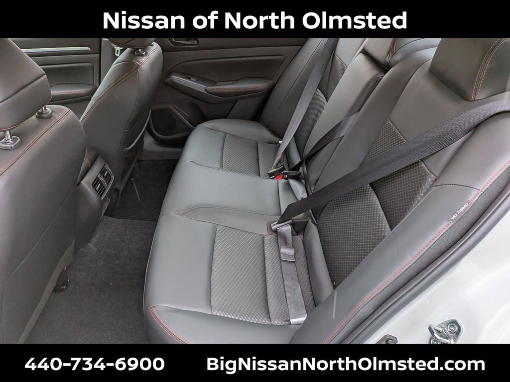 New 2026 Nissan Altima 2.5 SR w/ SR Midnight Edition Package AWD/4WD image 18