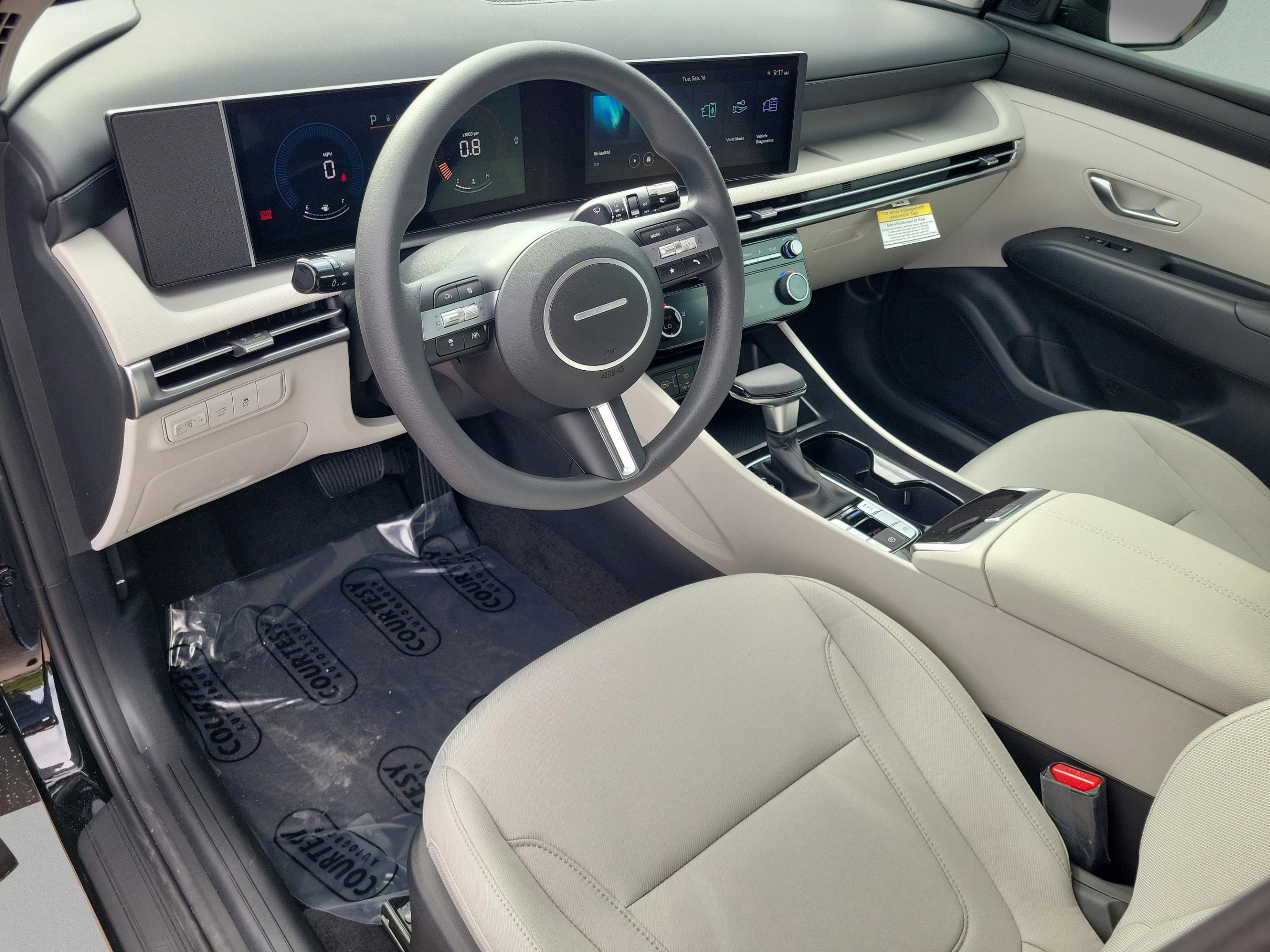 New 2026 Hyundai Tucson SEL image 23