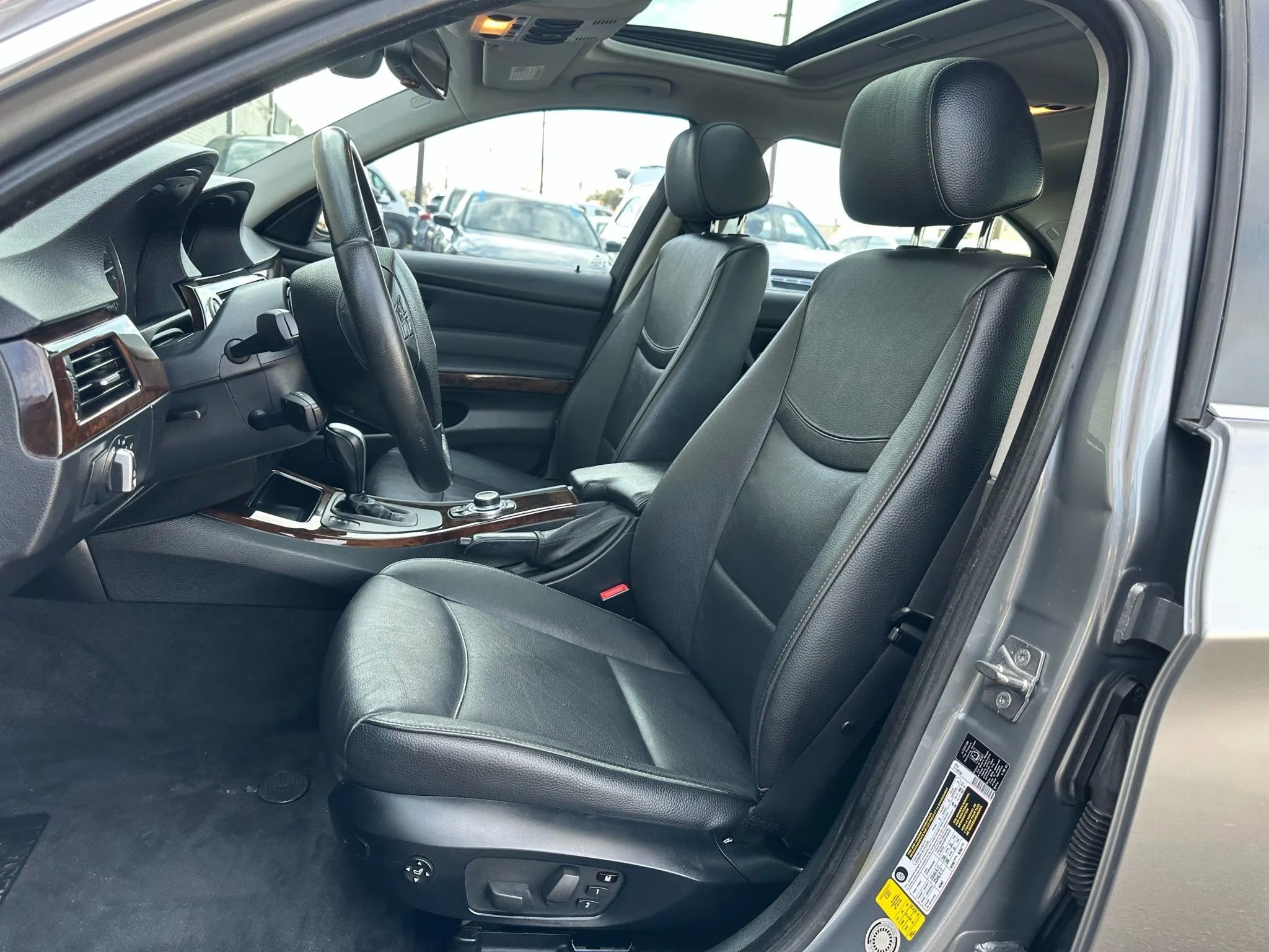 Used 2010 BMW 335d Sedan image 14