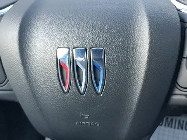 Used 2024 Buick Envista Sport Touring w/ Convenience I Package FWD image 12