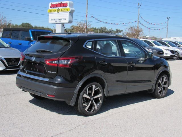Used 2022 Nissan Rogue Sport SL AWD/4WD image 3