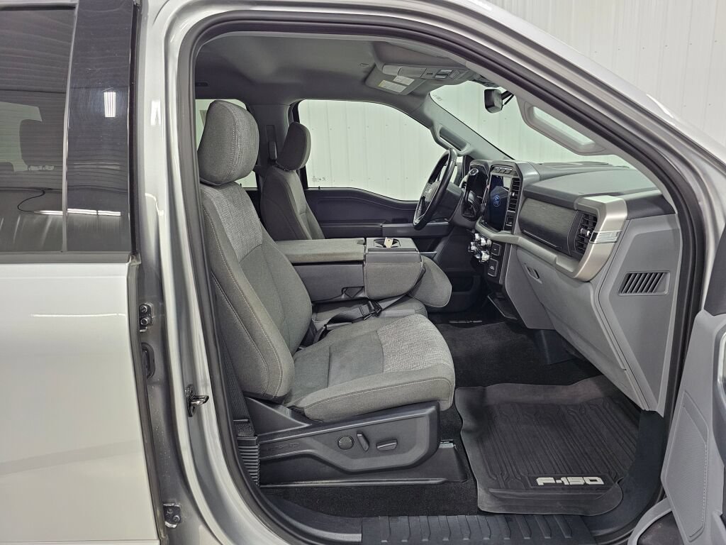 Used 2022 Ford F150 XLT w/ Equipment Group 302A High AWD/4WD image 17