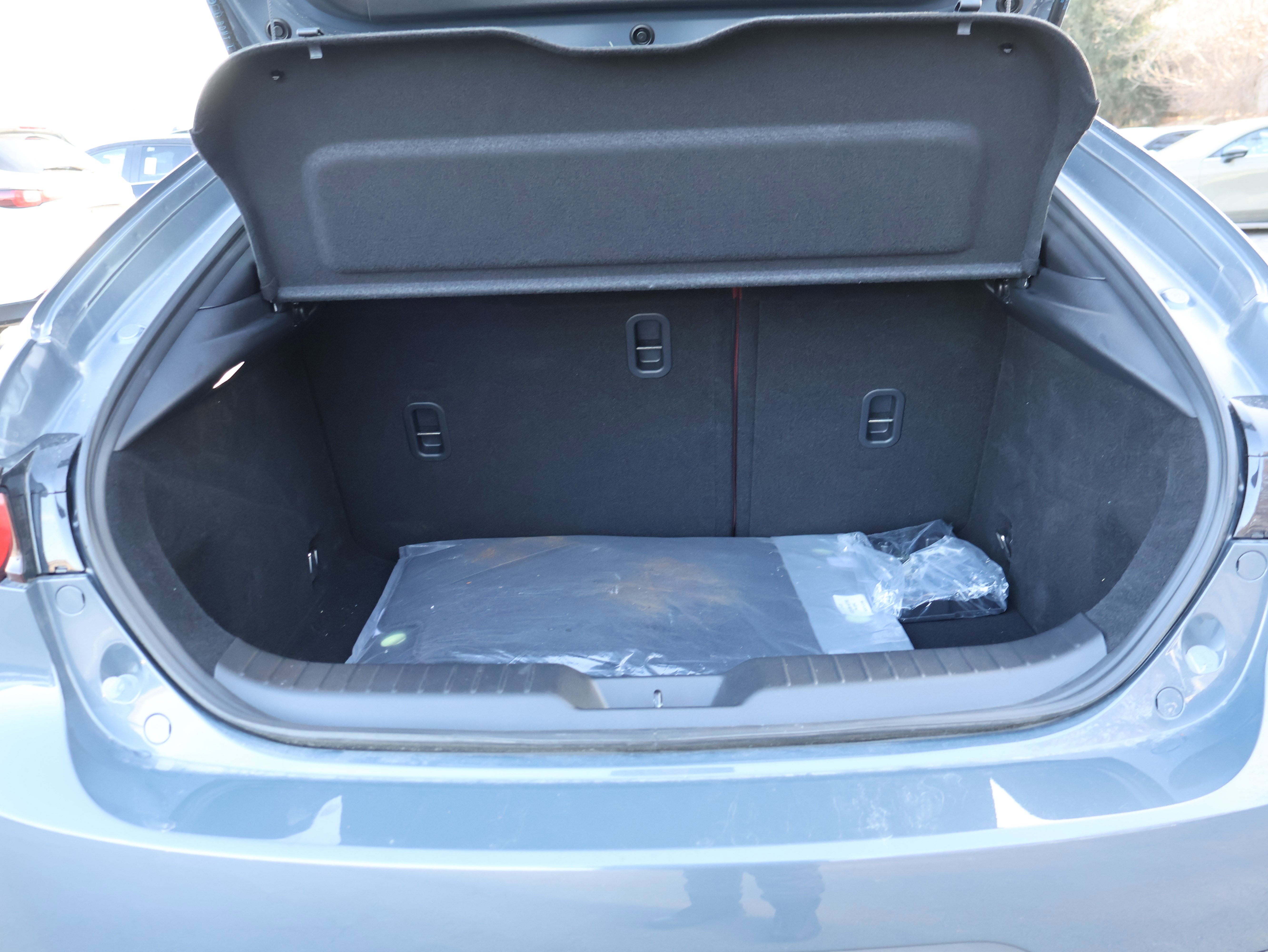 Certified 2025 MAZDA MAZDA3 Carbon image 18