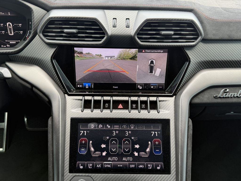 Used 2024 Lamborghini Urus Performante AWD/4WD image 29