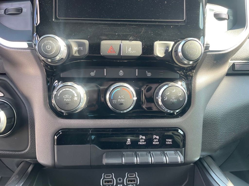 New 2026 RAM 1500 Big Horn w/ Night Edition image 16