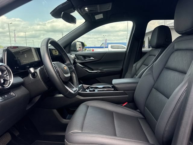 Used 2026 Chevrolet Equinox LT w/ Convenience Package II FWD image 13