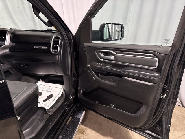 Used 2023 RAM 1500 Big Horn AWD/4WD image 34