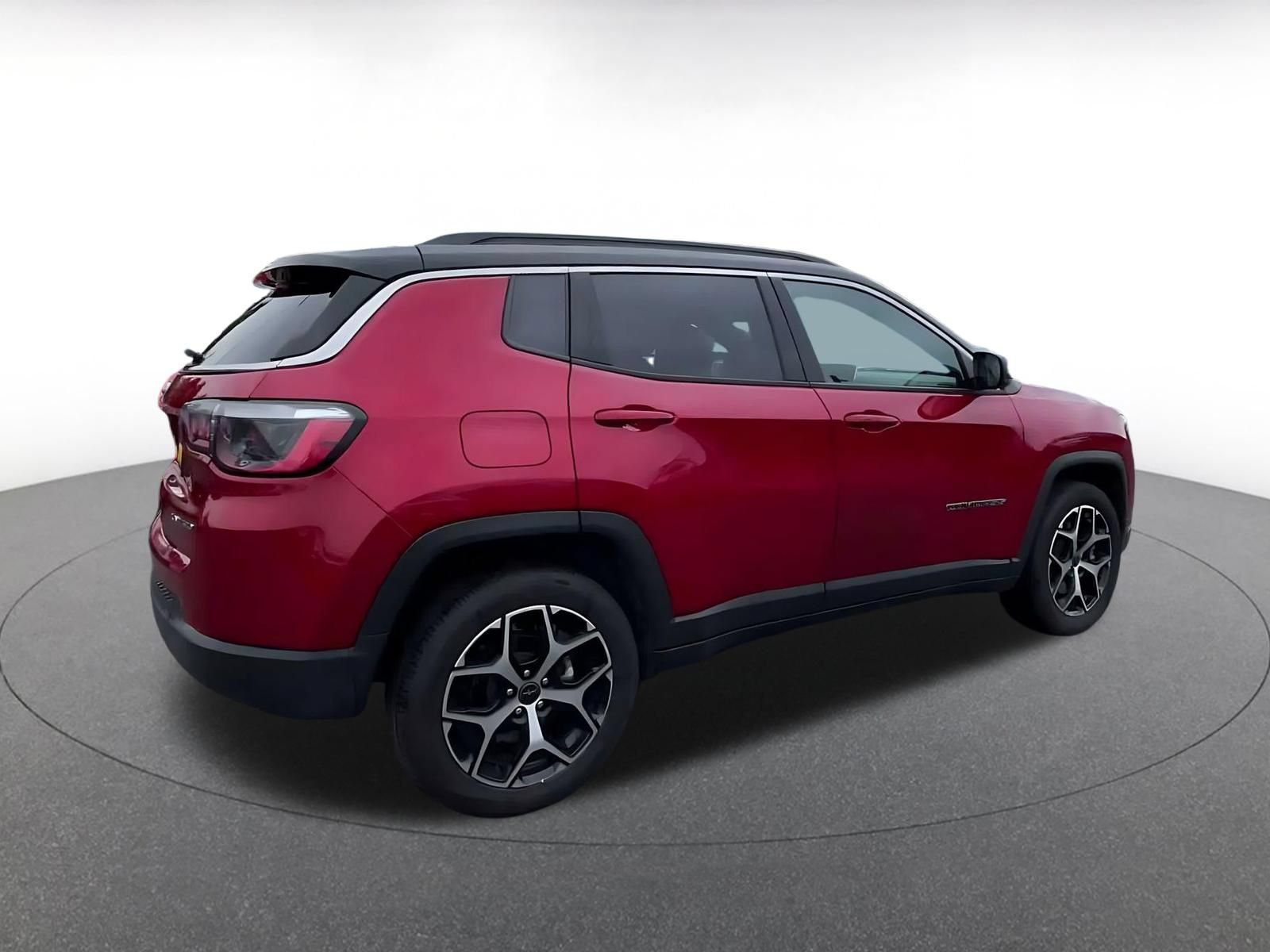 Used 2025 Jeep Compass Limited AWD/4WD image 14