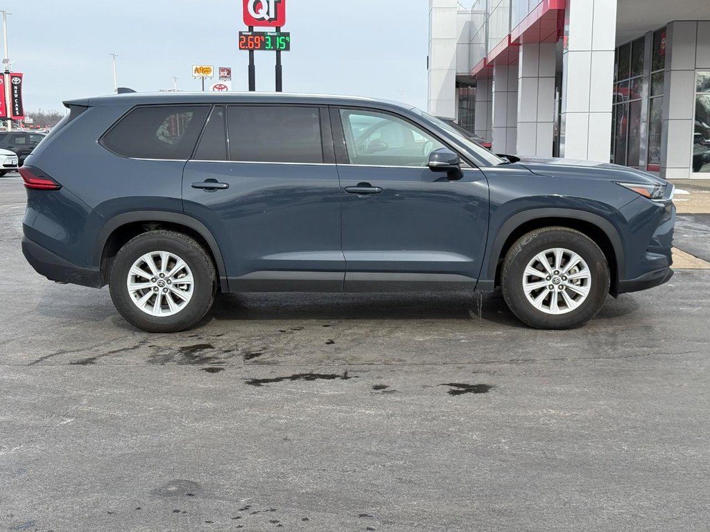 Certified 2025 Toyota Grand Highlander AWD image 2