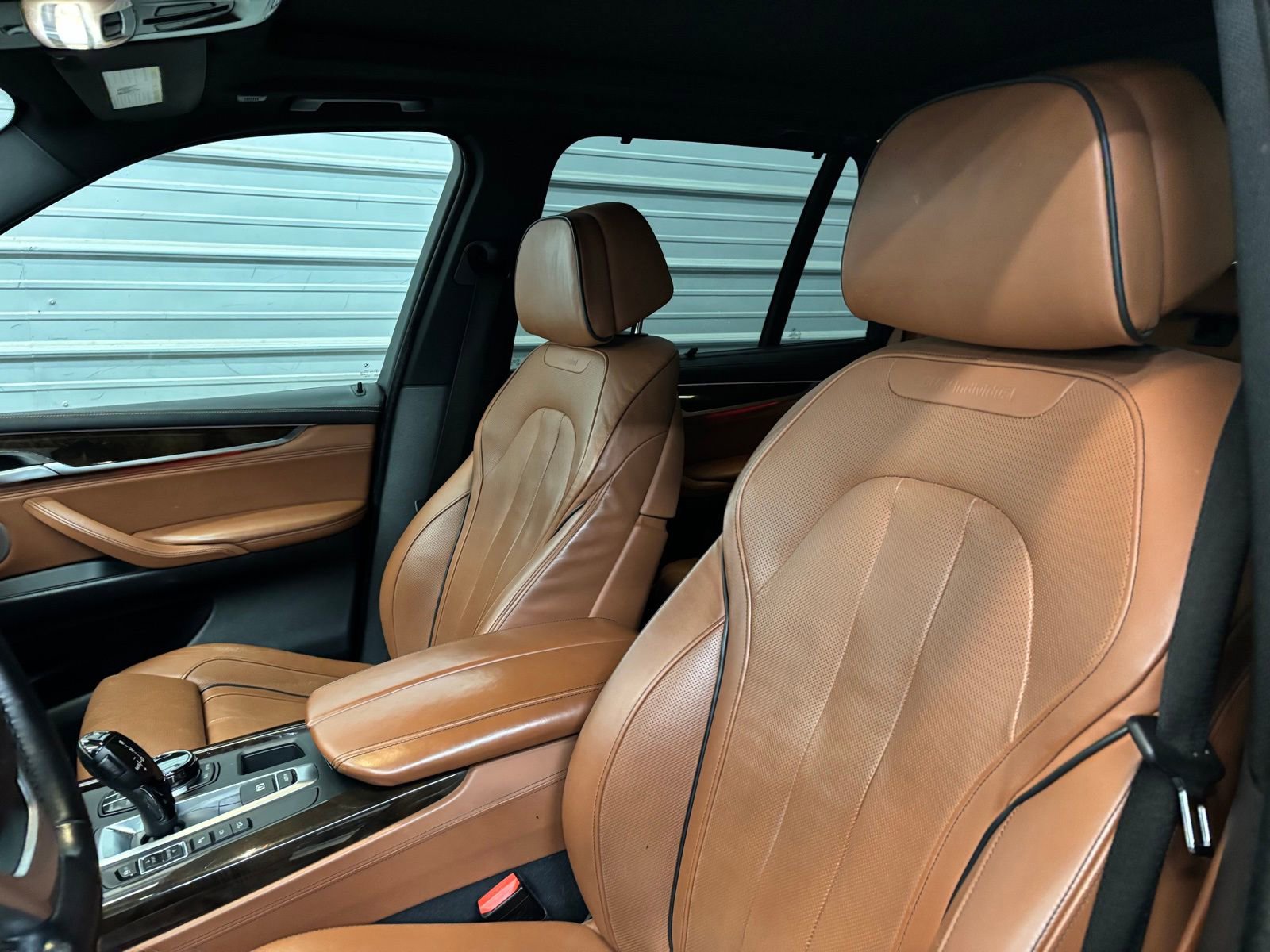 Used 2017 BMW X5 xDrive50i image 9