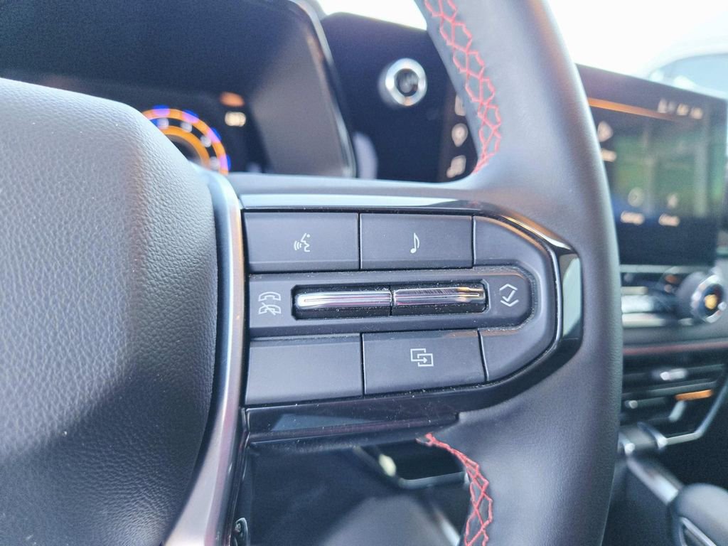 Used 2024 Chevrolet Colorado Z71 w/ Z71 Convenience Package 2 image 20